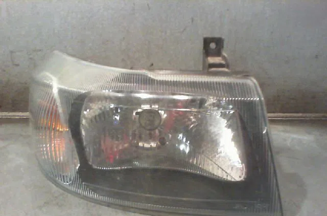 Phare droit FORD TRANSIT 2006 occasion