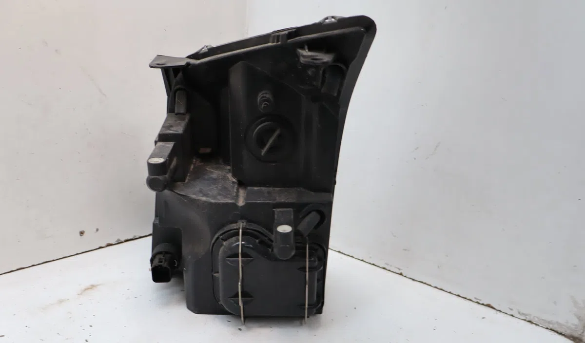 Phare droit Ford TRANSIT Autobus-Autocar (FD_ _, FB_ _, FS_ _, FZ_ _, FC_ _) 2.2 tdci (2011-2014) occasion