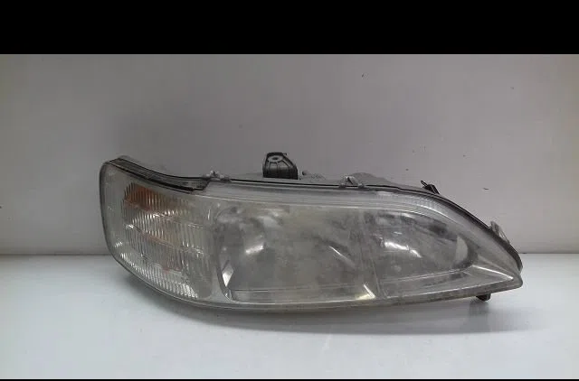 Phare droit Honda ACCORD VI Hatchback (CH, CL) 1.8 i (ch6) (1999-2002) occasion