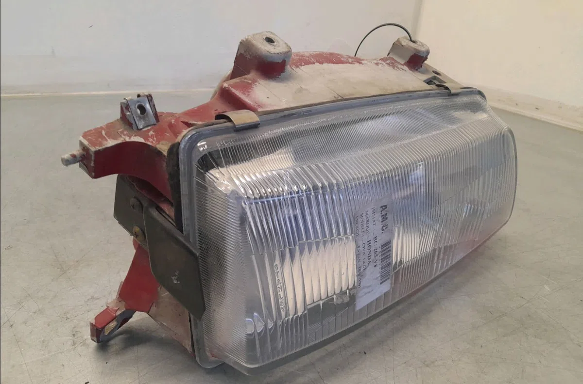 Phare droit HONDA CIVIC III  1.4i occasion