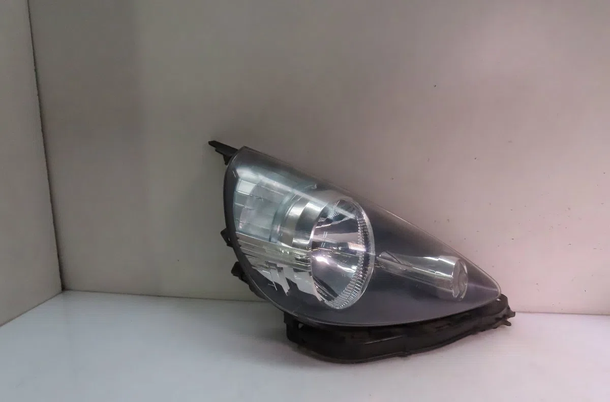 Phare droit Honda JAZZ II (GD_, GE3, GE2) 1.3 idsi (gd1) (2002-2008) occasion