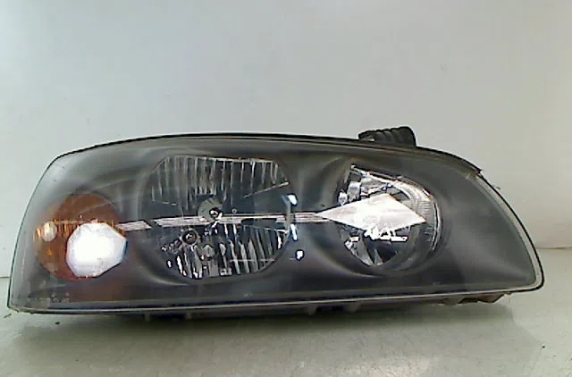 Phare droit HYUNDAI ELANTRA I 2005 occasion