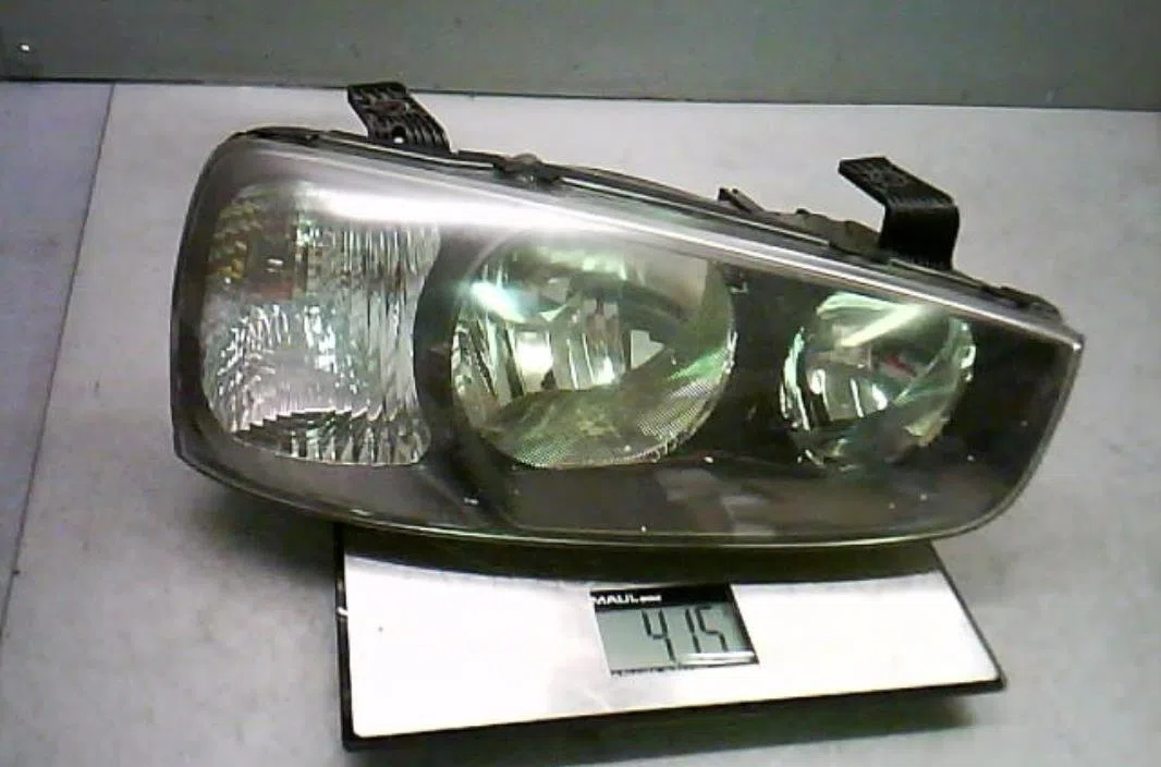 Phare droit Hyundai ELANTRA III (XD) 1.6 (2000-2006) occasion