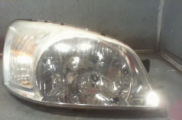 Phare droit HYUNDAI GETZ 2005 occasion