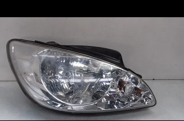 Phare droit Hyundai GETZ (TB) 1.1 (2002-2005) 5 portes occasion
