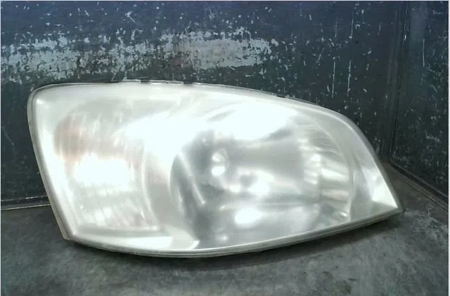 Phare droit Hyundai GETZ (TB) 1.1 (2002-2005) occasion