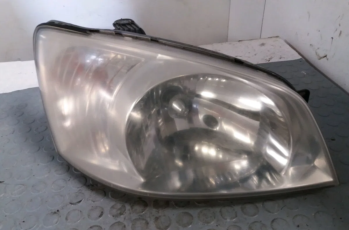 Phare droit Hyundai GETZ (TB) 1.3 i (2002-2004) occasion
