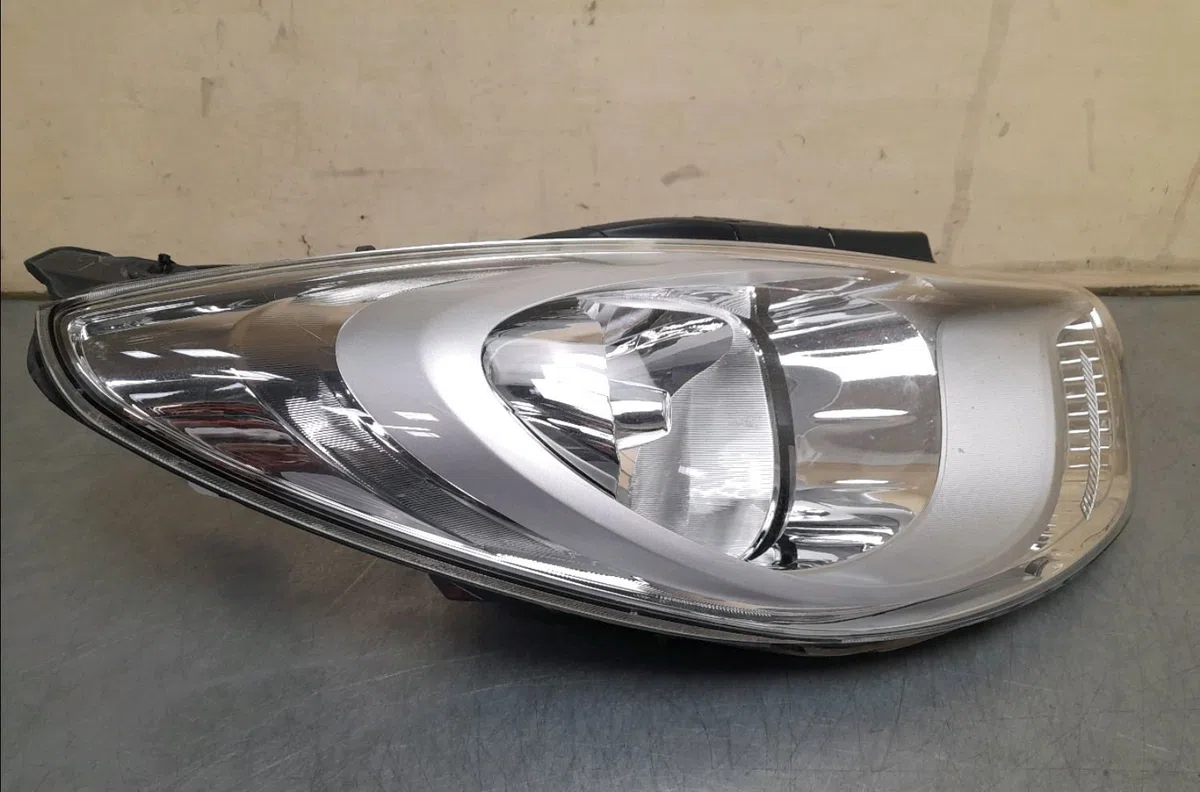 Phare droit Hyundai I10 I (PA) 1.1 (2011-2013) occasion