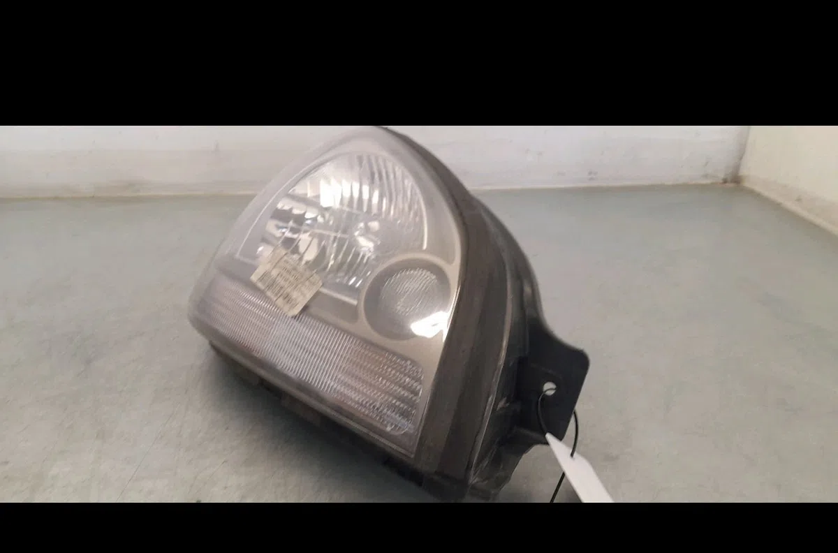 Phare droit HYUNDAI TUCSON I occasion