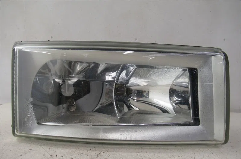 Phare droit Iveco DAILY III Camionnette 29 l 12 v (alka41a2, alla52a2, alka42a2) (2002-2007) occasion