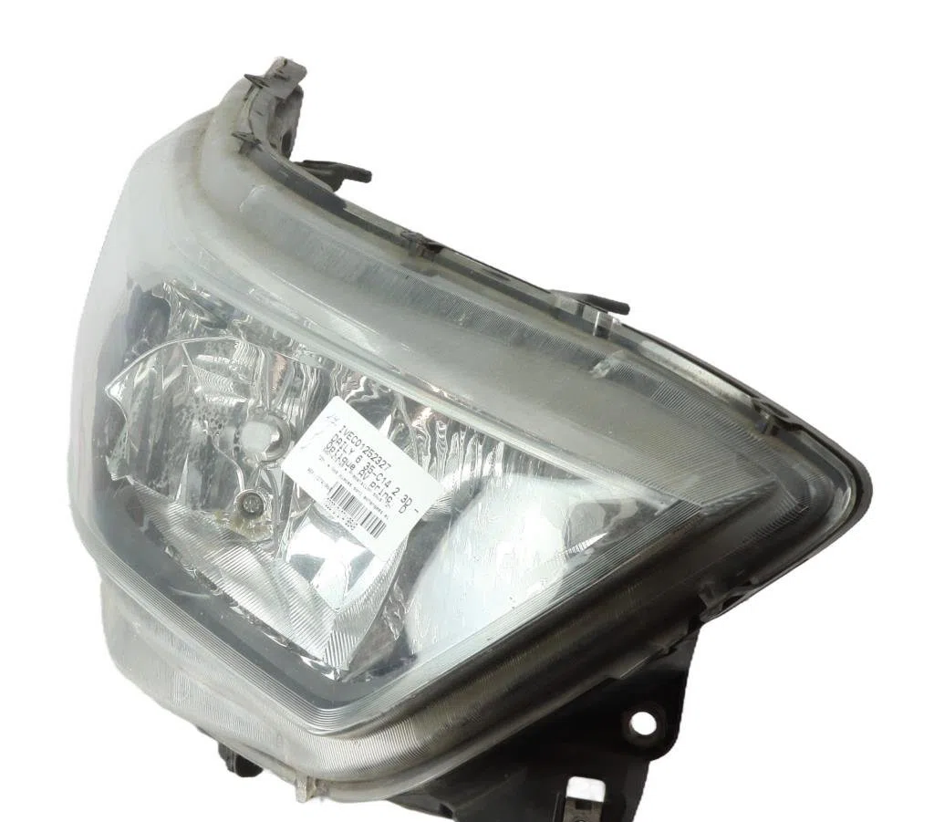 Phare droit Iveco DAILY VI Camion plate-forme-Châssis 33s14, 35s14, 35c14 (2016) occasion