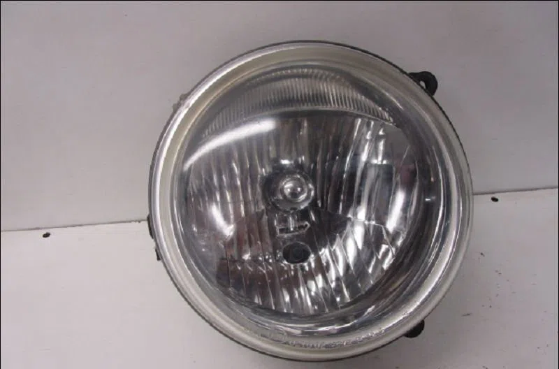 Phare droit Jeep CHEROKEE (KJ) 2.5 crd 4x4 (2001-2008) occasion