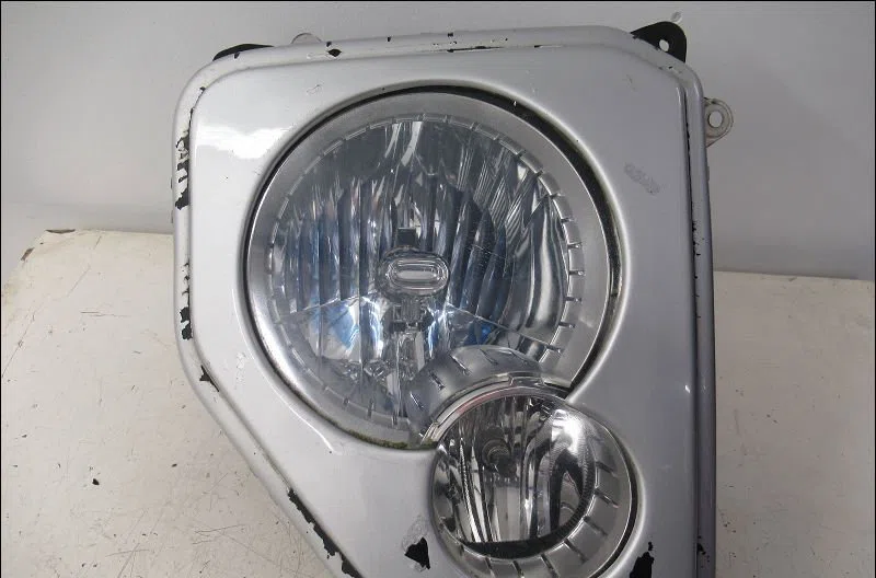 Phare droit Jeep CHEROKEE (KK) 2.8 crd 4x4 (2008) occasion
