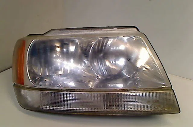 Phare droit JEEP GRAND CHEROKEE I  2.7 CRD occasion