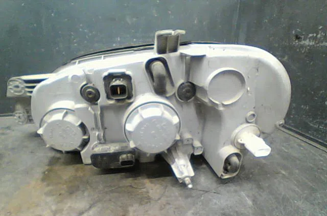 Phare droit Kia CARNIVAL II (GQ) 2.9 crdi (2001-2006) occasion