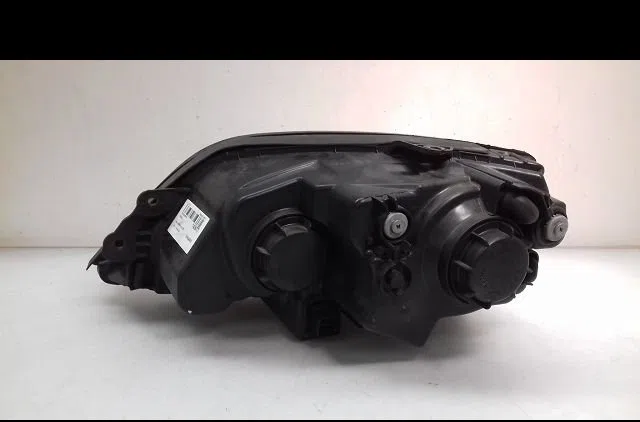 Phare droit Kia SORENTO I (JC) 2.5 crdi (2006-2011) 5 portes occasion