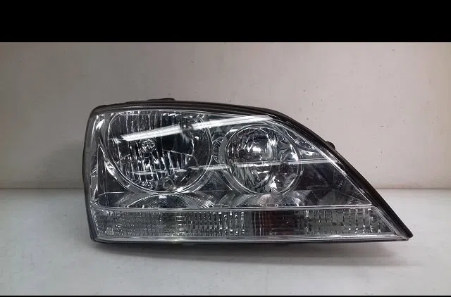 Phare droit Kia SORENTO I (JC) 2.5 crdi (2006-2011) 5 portes occasion