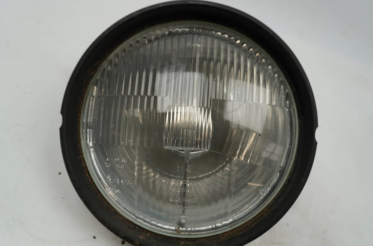 Phare droit Lada NIVA Véhicule tout terrain fermé (2121, 2131) 1.7 lpg (2002-2015) occasion