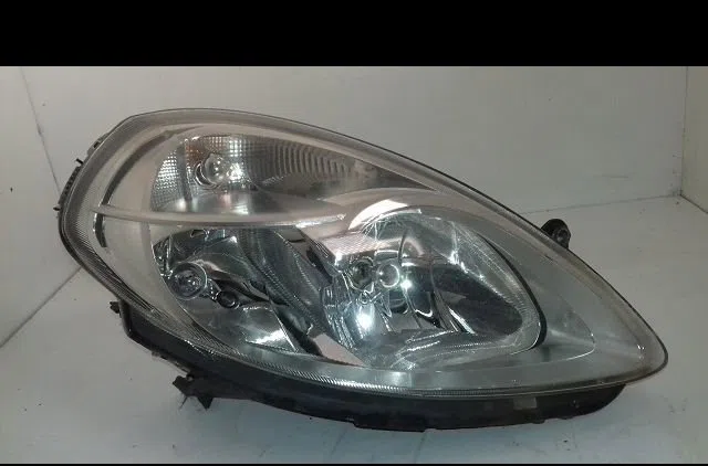 Phare droit Lancia YPSILON (843_) 1.3 d multijet (843.axf11, 843.axf1a, 843.axm11,... (2006-2011) occasion