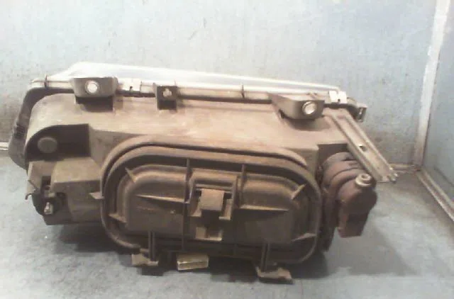 Phare droit LANCIA ZETA Phase 1 04-1995--04-2002 occasion