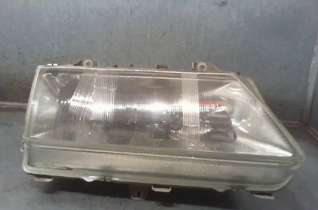 Phare droit LANCIA ZETA Phase 1 04-1995--04-2002 occasion