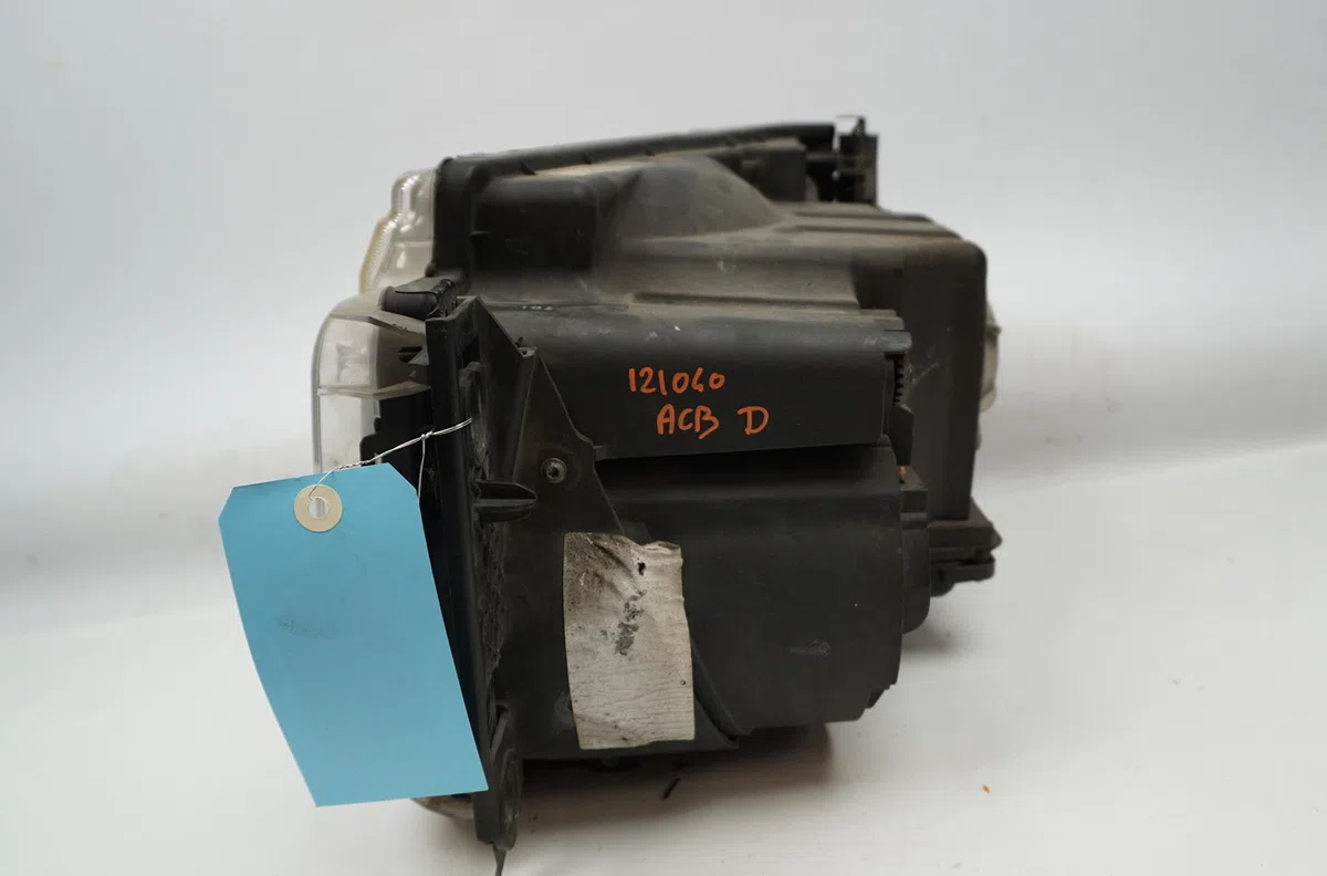 Phare droit Land rover DISCOVERY III (L319) 2.7 td 4x4 (2004-2009) occasion