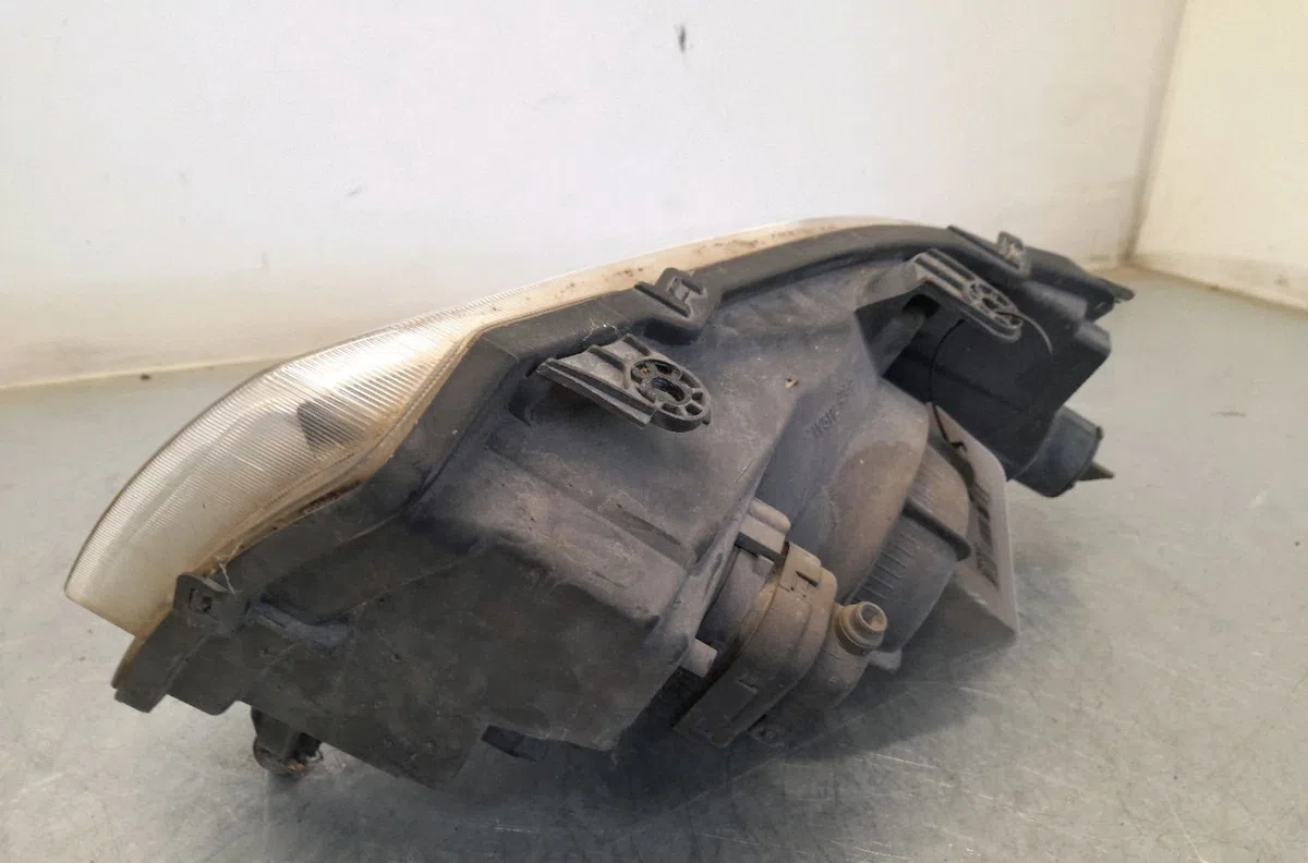 Phare droit Land rover FREELANDER I (L314) 2.0 di 4x4 (1998-2000) 5 portes occasion