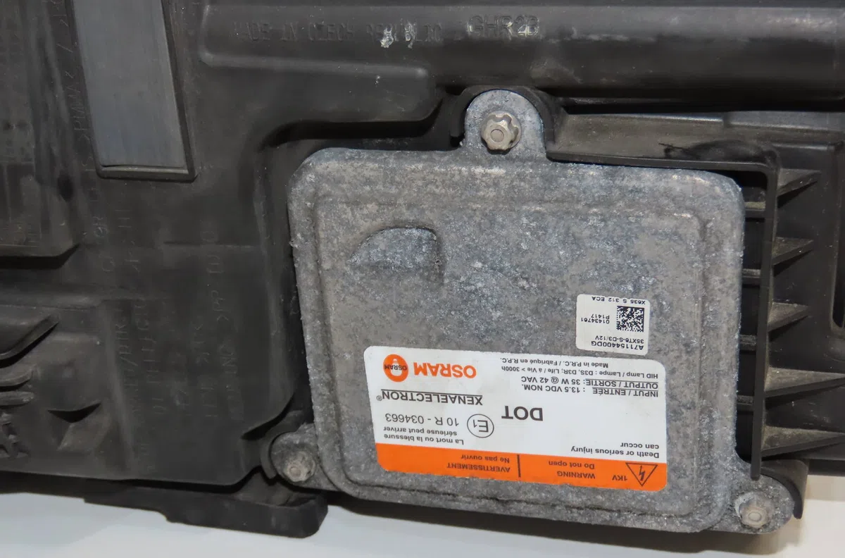 Phare droit Land rover RANGE ROVER EVOQUE (L538) 2.2 d (2011-2019) occasion