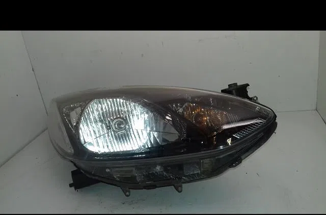 Phare droit Mazda 2 (DE_, DH_) 1.3 mzr (de3fs) (2010-2015) occasion