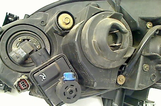 Phare droit Mazda 5 (CR19) 1.8 (cr19) (2005-2010) occasion