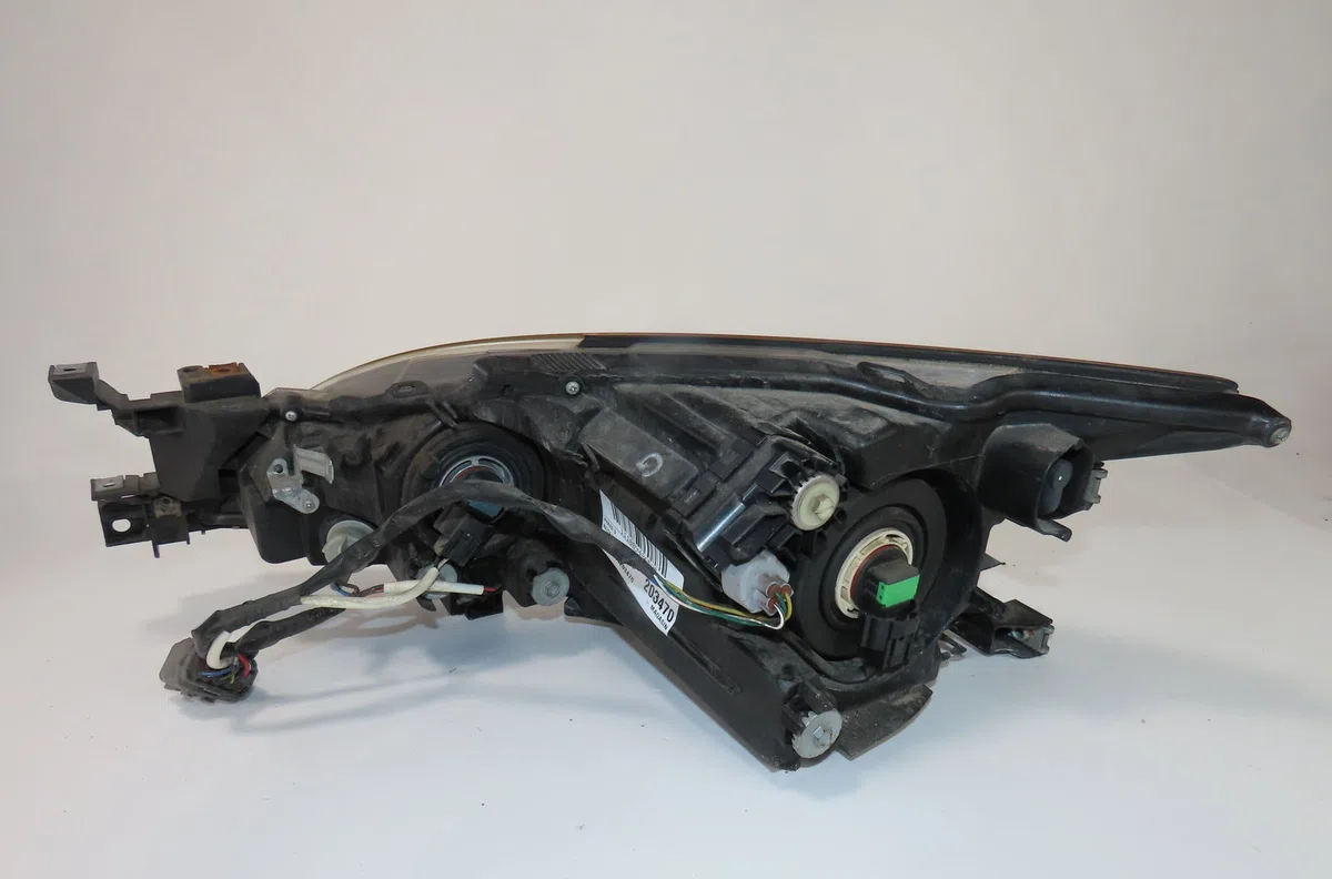 Phare droit Mazda 6 Hatchback (GH) 2.2 d (gh10) (2010-2012) occasion
