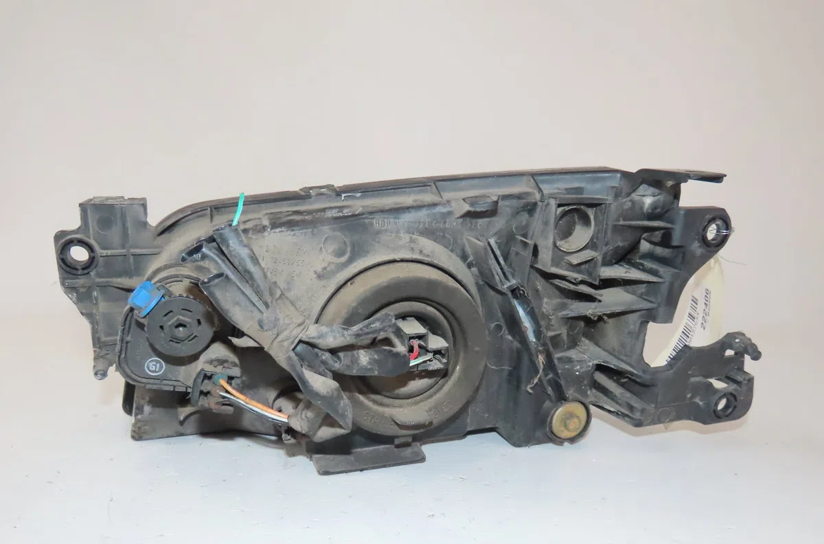 Phare droit Mazda DEMIO (DW) 1.3 16v (dw3w) (1998-2003) occasion