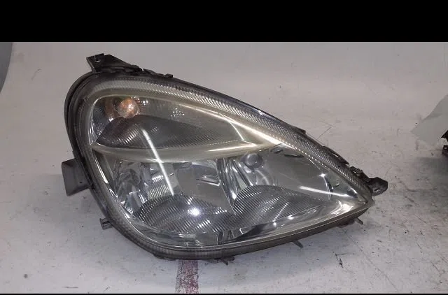 Phare droit Mercedes-benz CLASSE A (W168) A 160 (168.033, 168.133) (1997-2004) occasion
