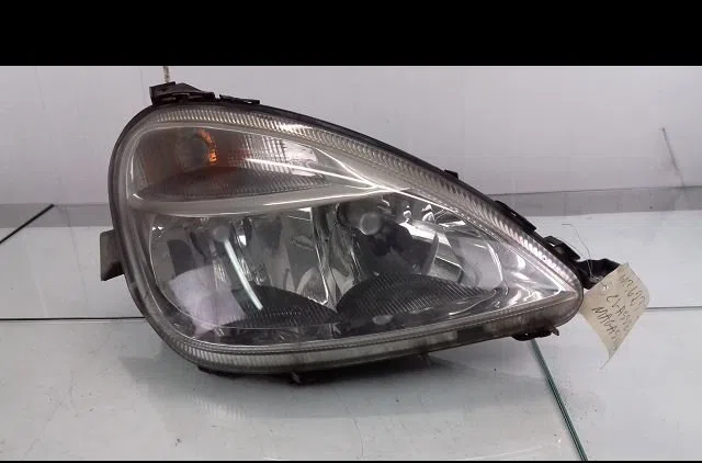 Phare droit Mercedes-benz CLASSE A (W168) A 170 cdi (168.009, 168.109) (2001-2004) occasion