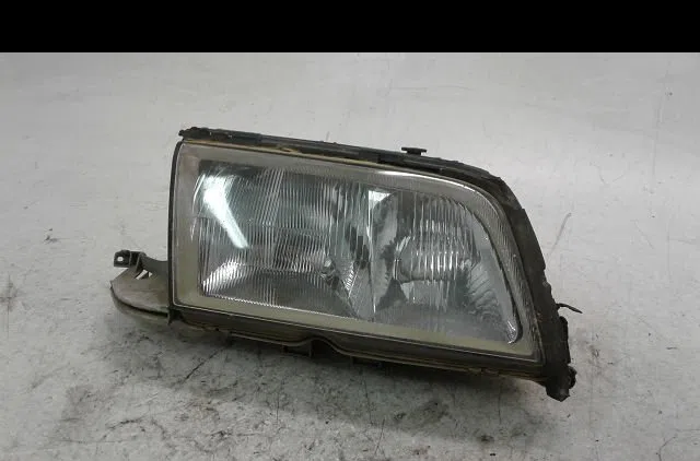 Phare droit Mercedes-benz CLASSE C (W202) C 220 d (202.121) (1993-2000) occasion