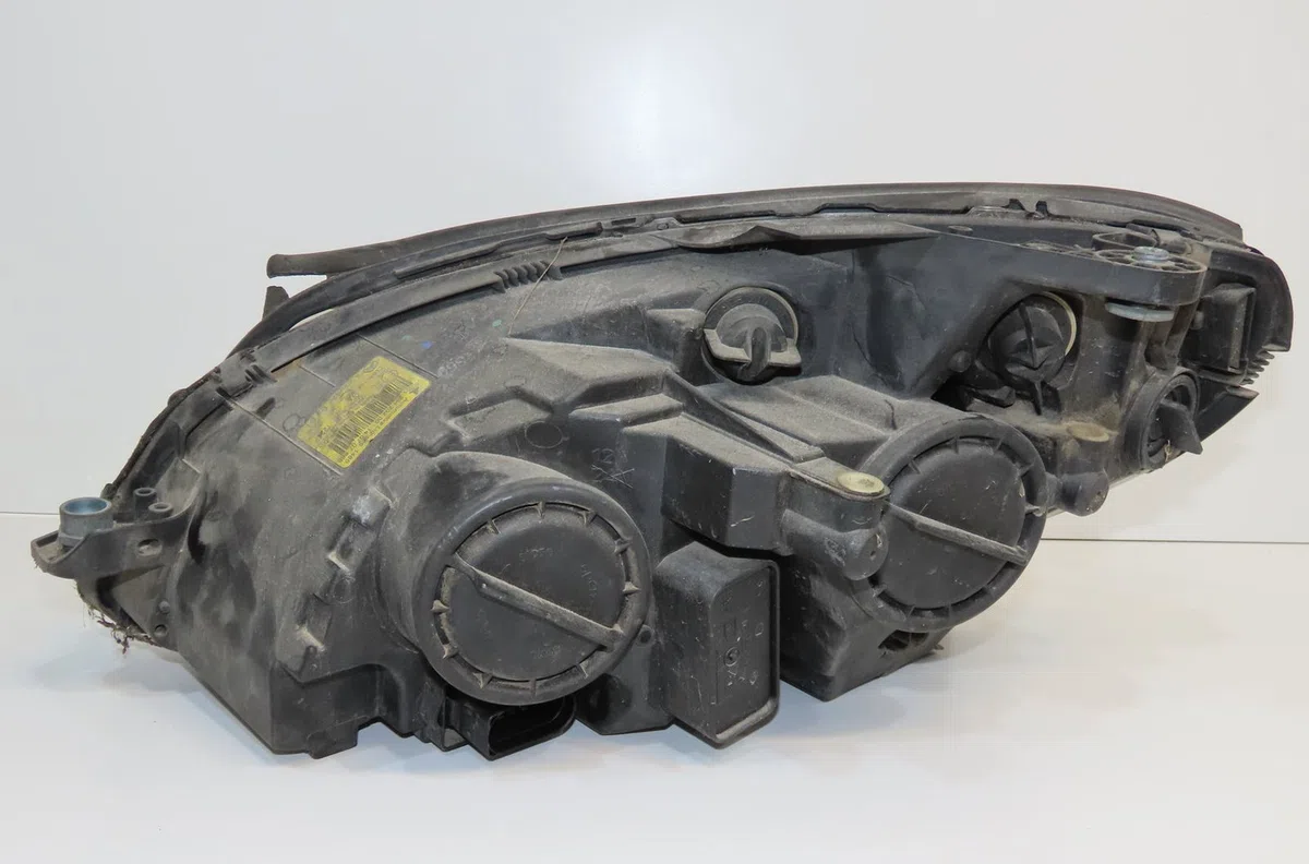 Phare droit Mercedes-benz CLASSE C (W204) C 220 cdi (204.008) (2007-2008) 4 portes occasion