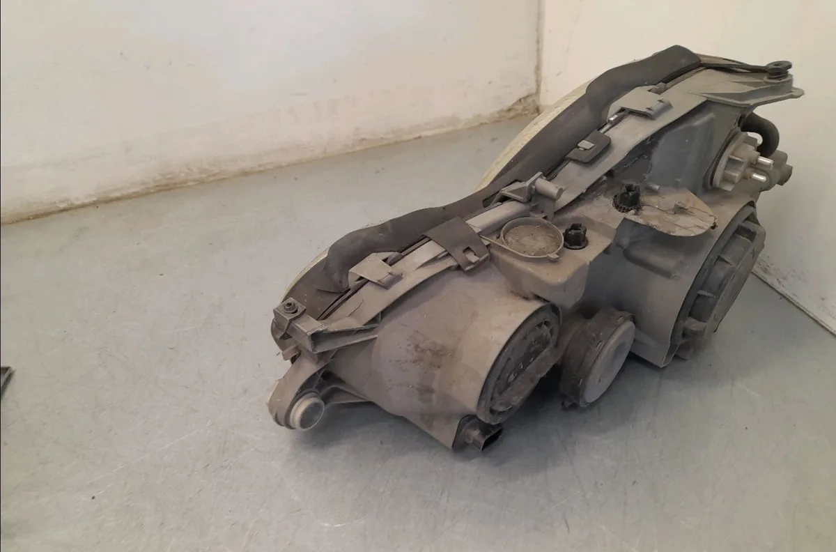 Phare droit Mercedes-benz CLK (C208) Clk 200 kompressor (208.344) (2000-2002) occasion