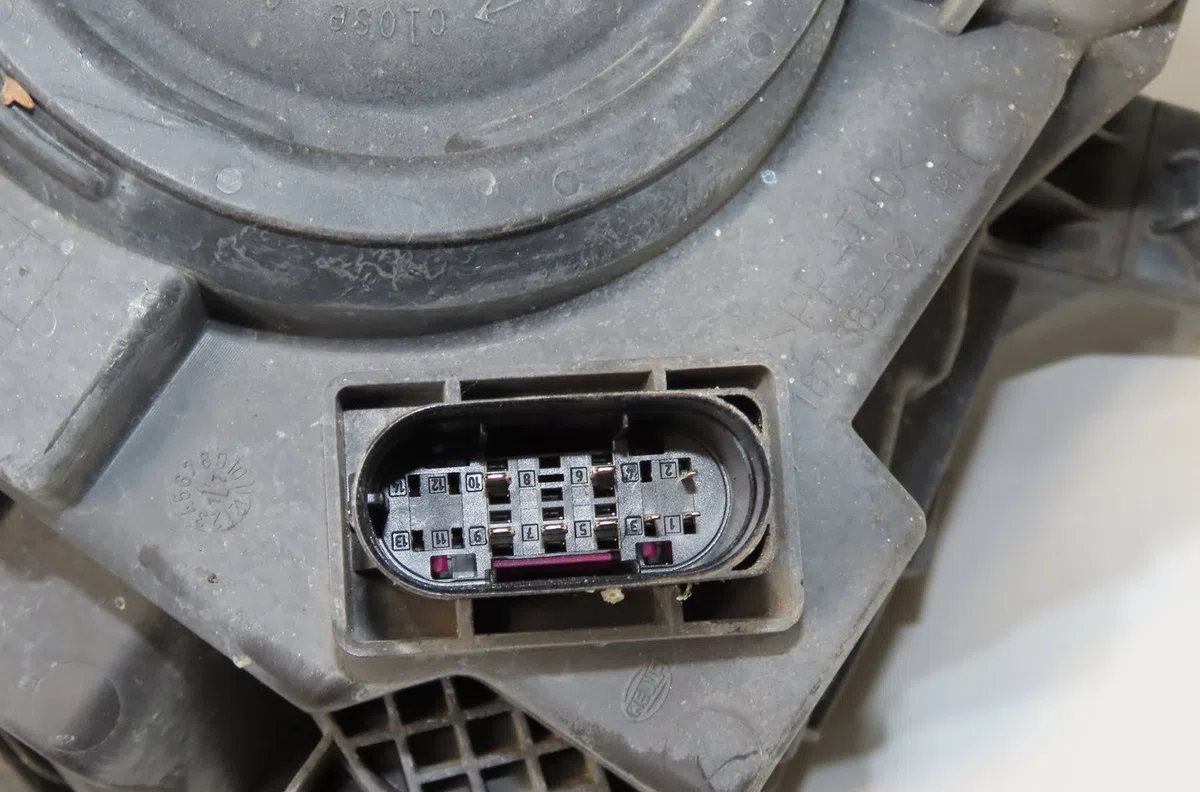 Phare droit Mercedes-benz VITO Camionnette (W447) 109 cdi (447.601, 447.603, 447.605) (2014) occasion