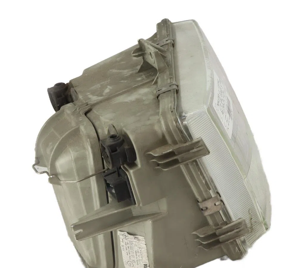 Phare droit Mercedes-benz VITO Camionnette (W638) 113 2.0 (638.014, 638.094) (1997-2003) occasion