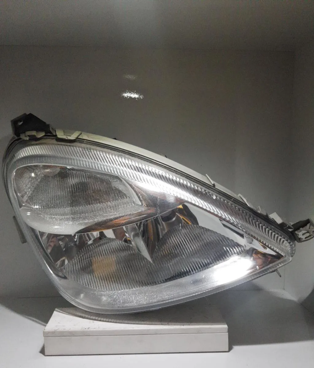 Phare droit MERCEDES CLASSE A 168 PHASE 1 occasion