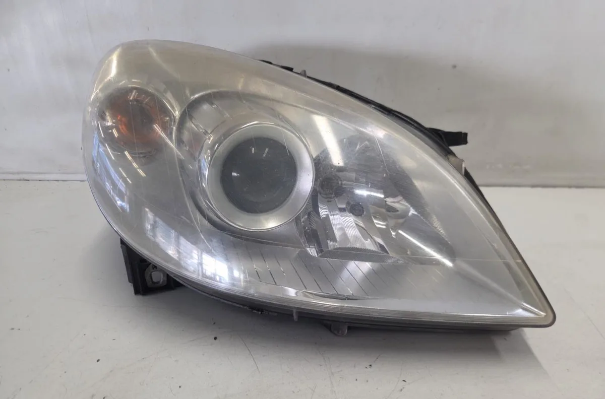 Phare droit MERCEDES CLASSE B 245 PHASE 2 occasion