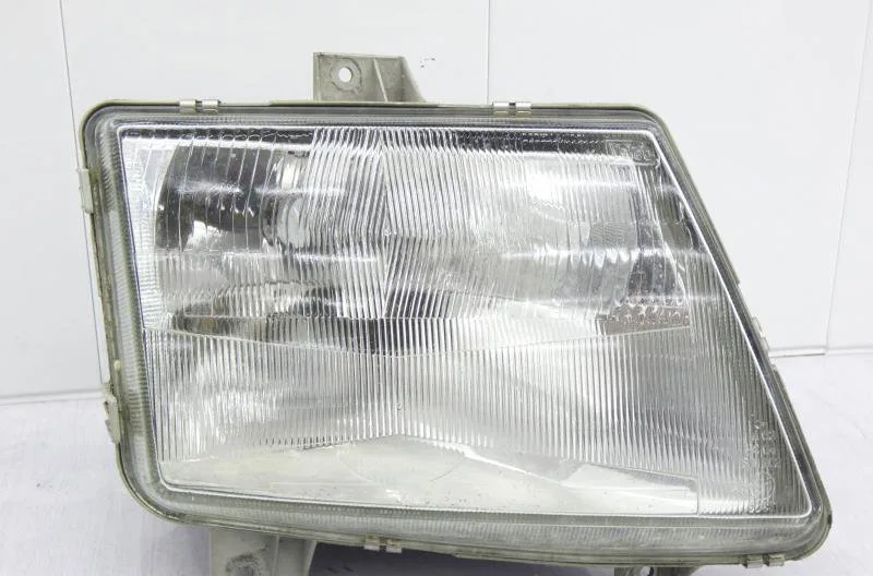 Phare droit MERCEDES VITO 638 occasion
