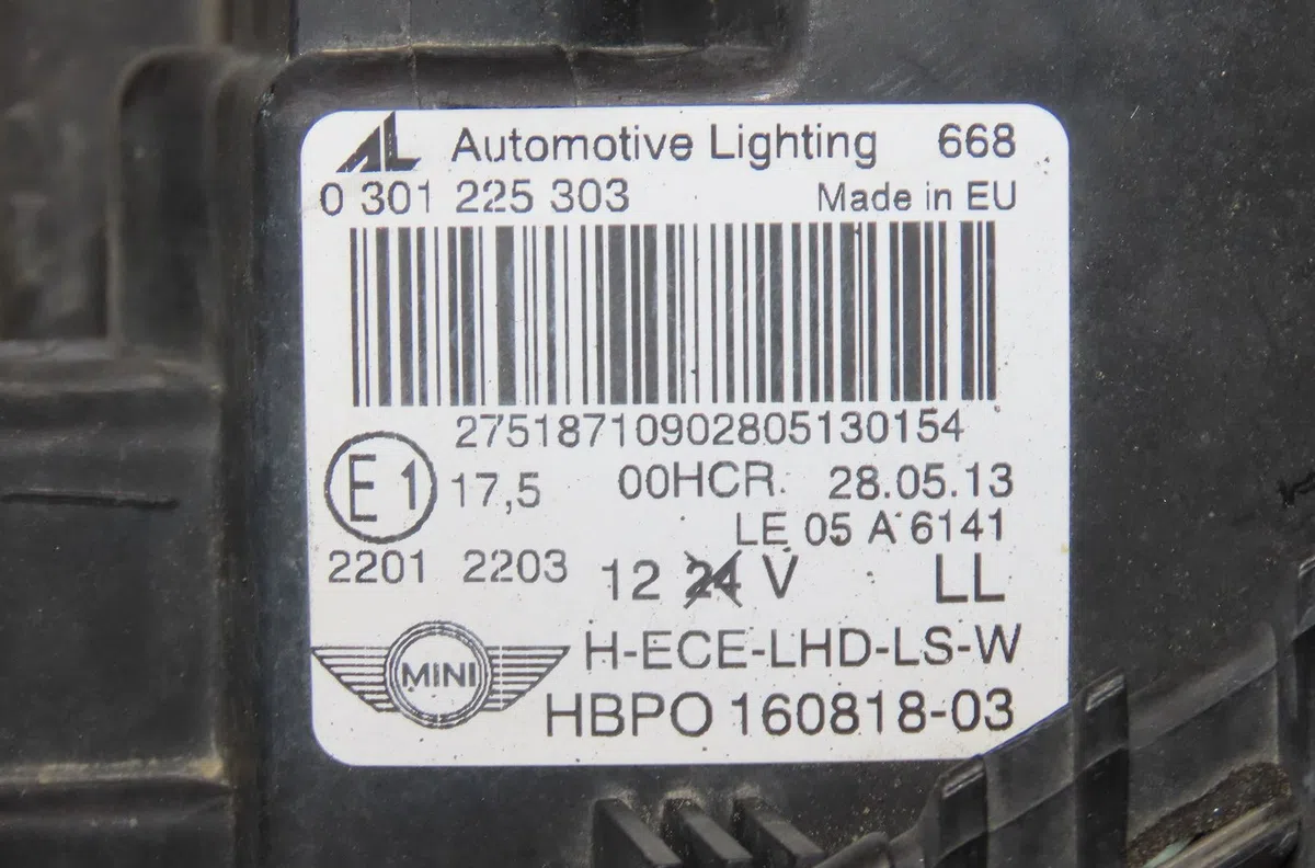 Phare droit Mini MINI CLUBMAN (R55) Cooper d (2007-2010) occasion