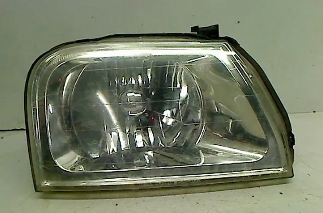 Phare droit Mitsubishi L200 (K7_T, K6_T, K5_T) 2.5 td 4wd (k74t) (1996-2007) occasion