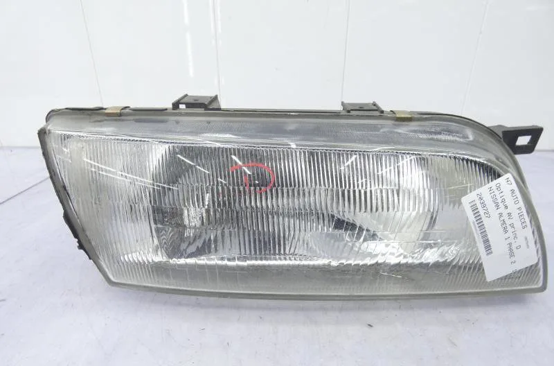 Phare droit NISSAN ALMERA 1 PHASE 2 occasion
