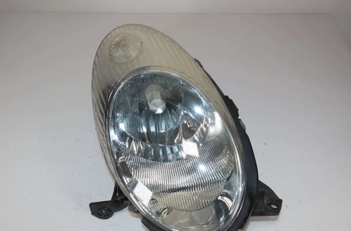 Phare droit Nissan MICRA CC III (K12) 1.4 16v (2005) occasion
