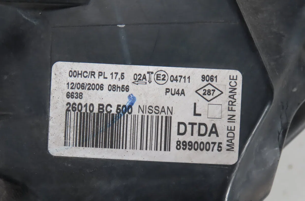 Phare droit Nissan MICRA CC III (K12) 1.4 16v (2005) occasion