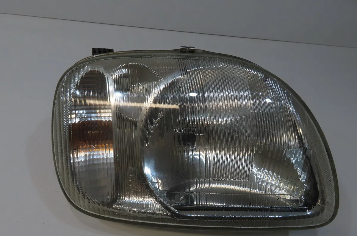 Phare droit NISSAN MICRA II 2000 occasion