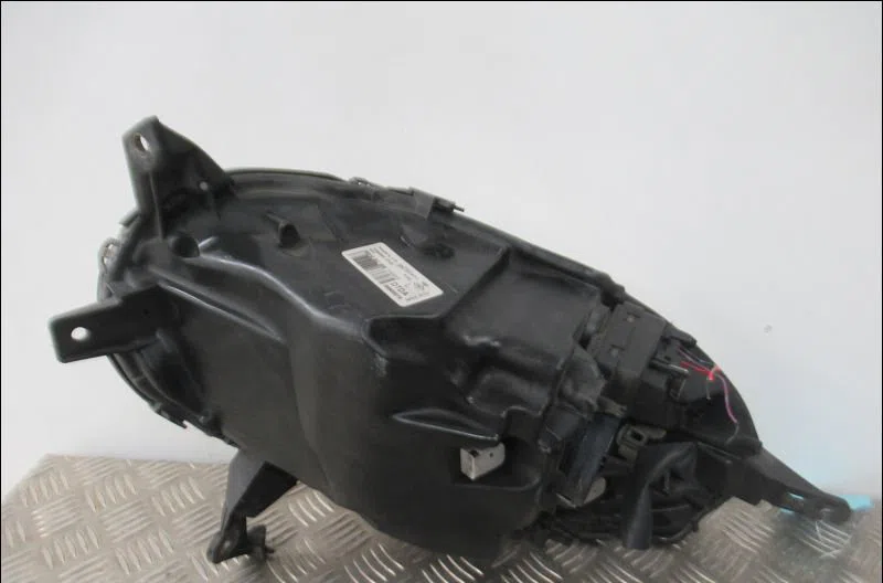 Phare droit Nissan MICRA III (K12) 1.4 16v (2003-2010) occasion