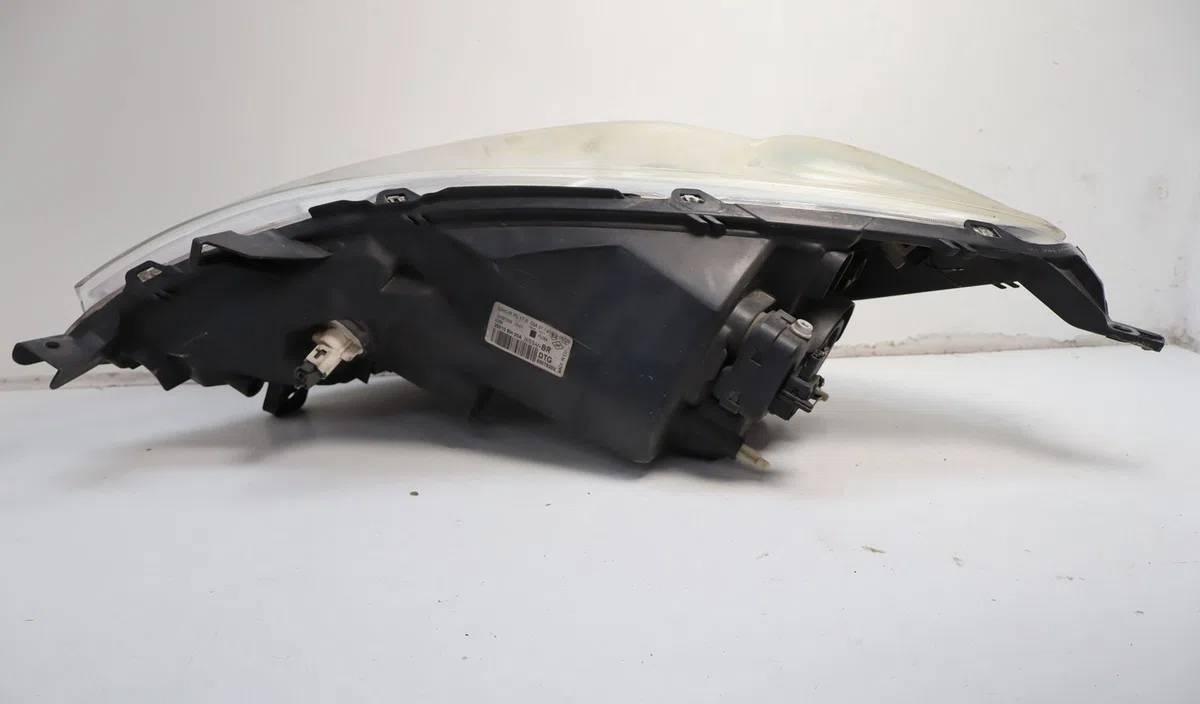 Phare droit Nissan NOTE (E11, NE11) 1.5 dci (2010-2012) occasion